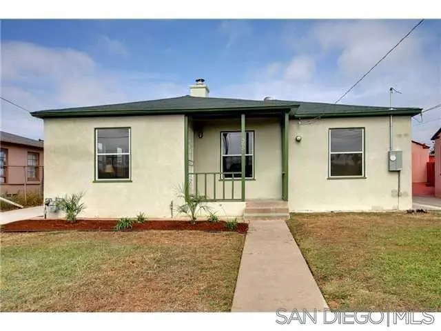 Residential for sale at 385 43RD St, San Diego, CA featuring 3 beds and 1 bath