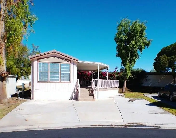 Manufactured In Park for sale at 84136 Avenue 44, 61 #61, Indio, CA featuring 1 bed and 1 bath