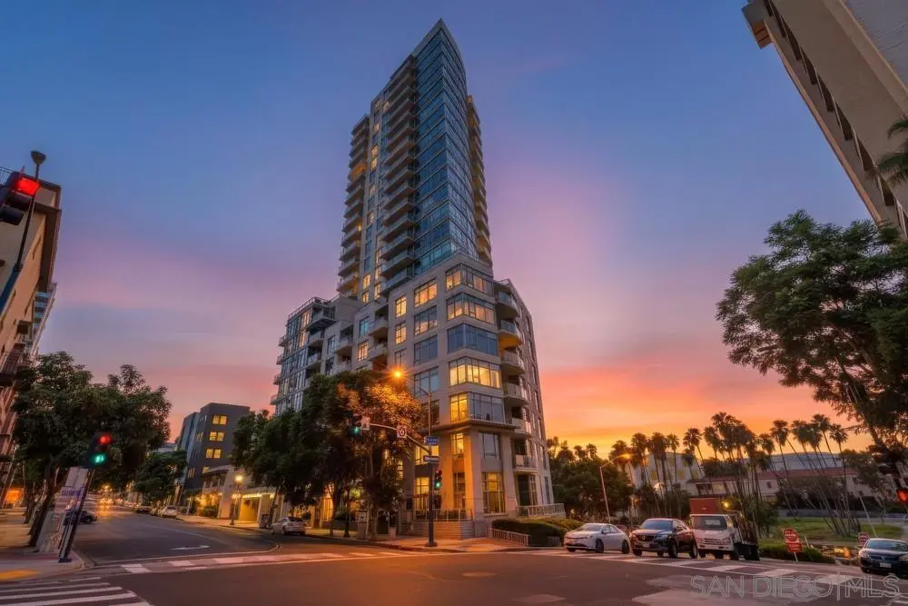 Residential Lease for rent at 1441 9th Ave 507, San Diego, San Diego County, CA featuring 2 beds and 2 baths