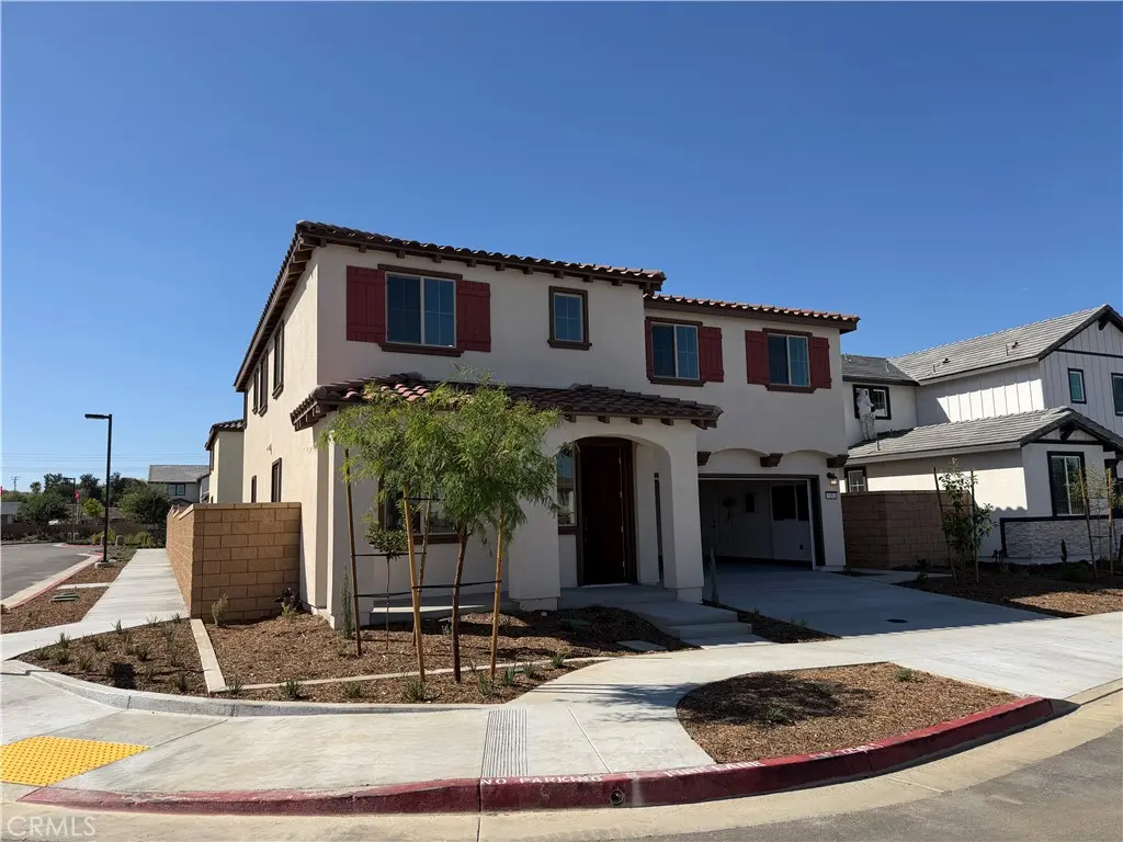 Single Family Residence for rent at 9581 Zion Avenue, Riverside, CA featuring 5 beds and 3 baths
