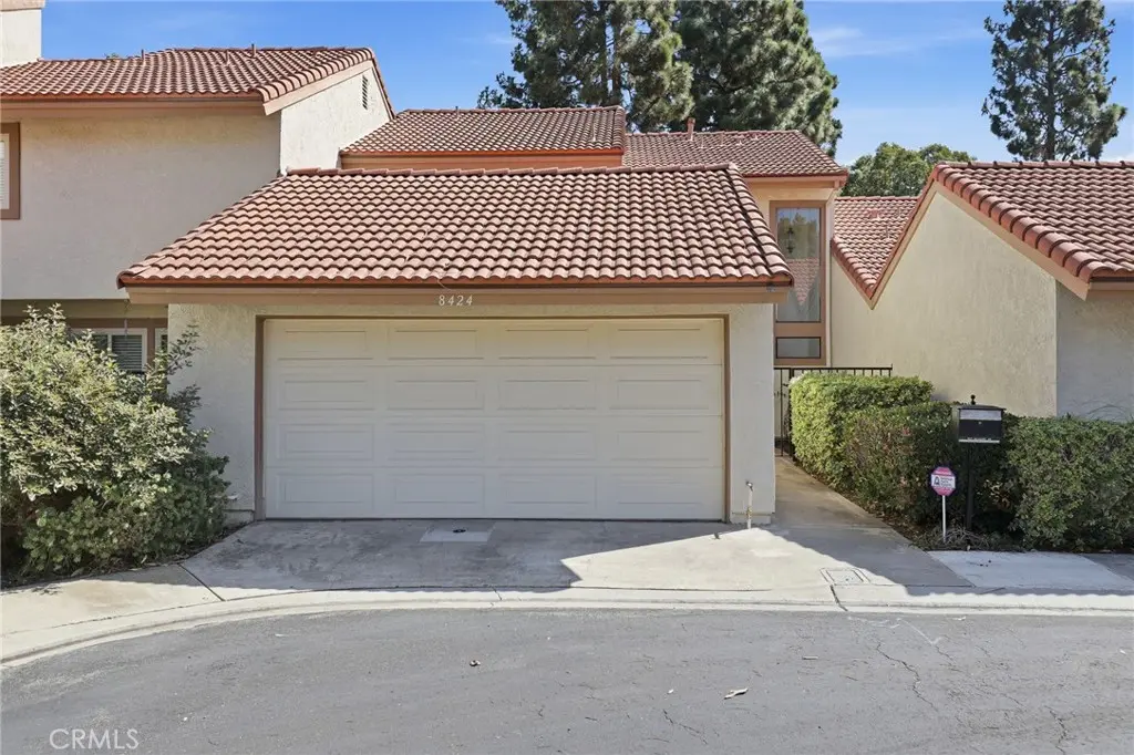 Single Family Residence for sale at 8424 Goldsport Circle, Huntington Beach, CA featuring 3 beds and 3 baths