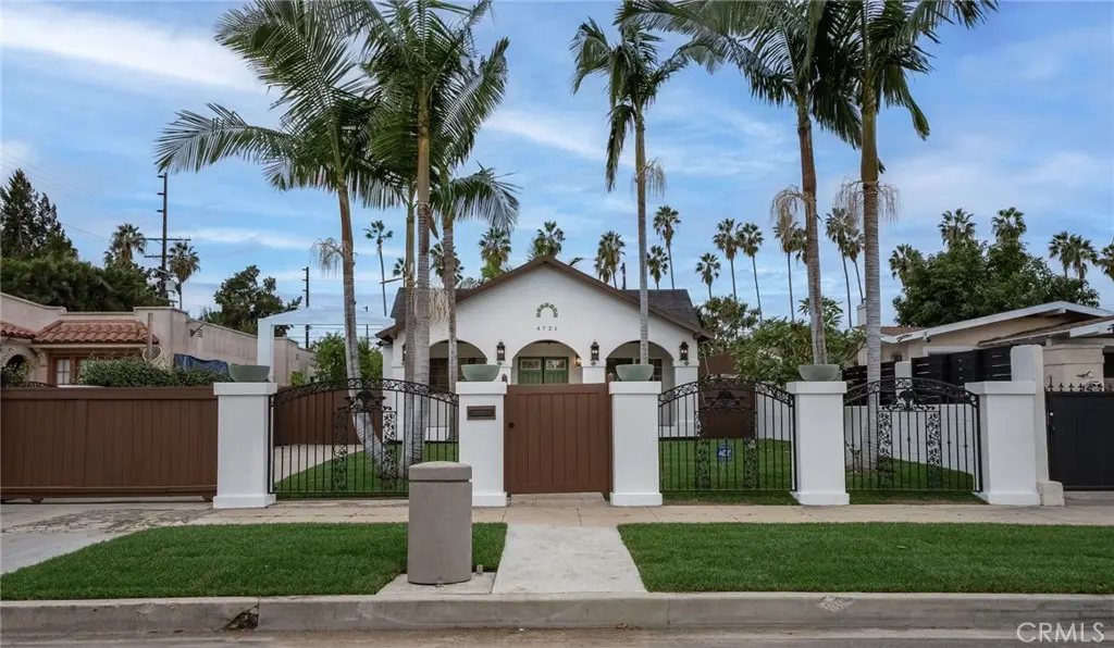Single Family Residence for sale at 4721 5th Avenue, Los Angeles, CA featuring 3 beds and 3 baths