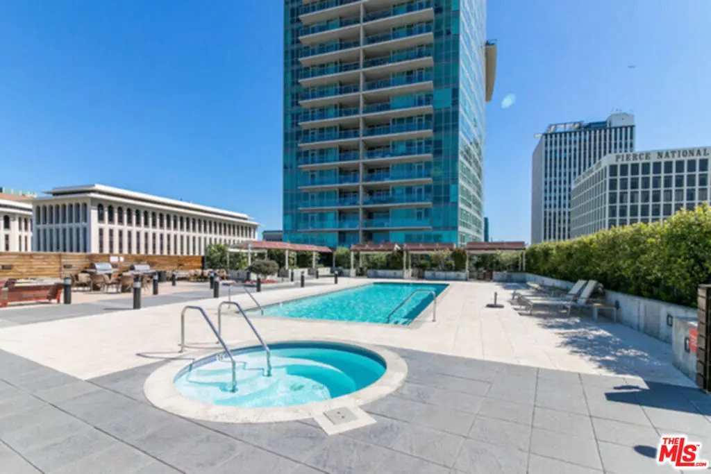Condominium for sale at 3785 Wilshire Boulevard 907, Los Angeles, CA featuring 2 beds and 2 baths