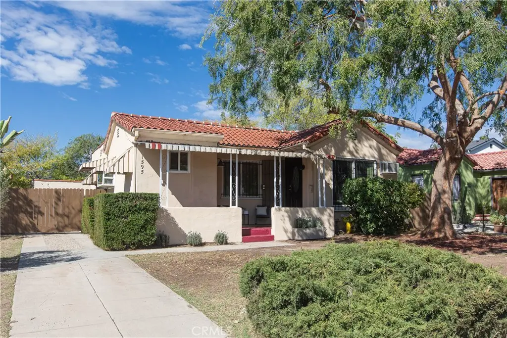 Single Family Residence for sale at 1595 Bancroft Way, Pasadena, CA featuring 4 beds and 2 baths