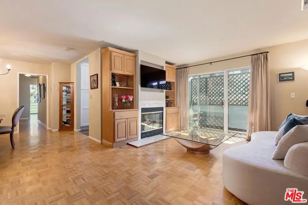Condominium for sale at 2223 S Bentley Avenue 202, Los Angeles, CA featuring 3 beds and 2 baths