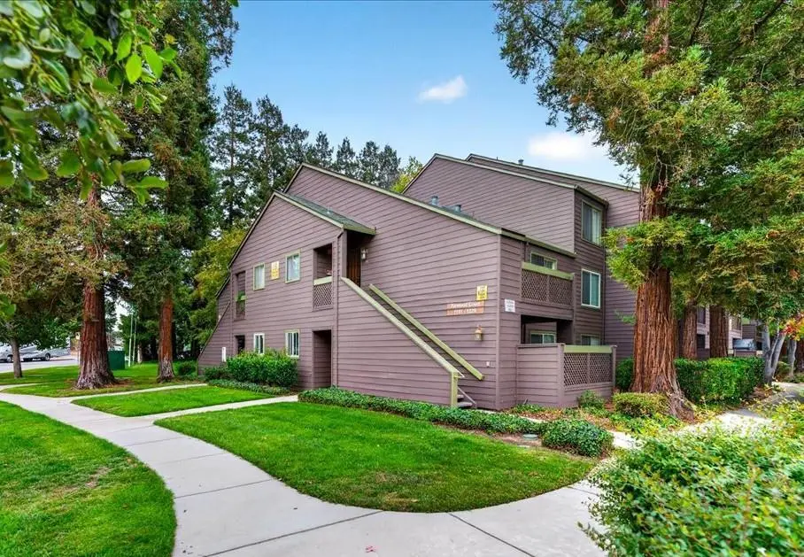Condominium for sale at 1227 Yarwood Court, San Jose, CA featuring 1 bed and 1 bath