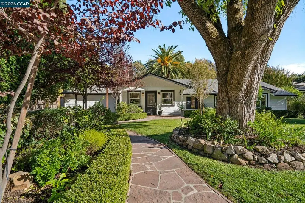 Single Family Residence for sale at 1154 Robles Ct, Lafayette, CA featuring 3 beds and 2 baths