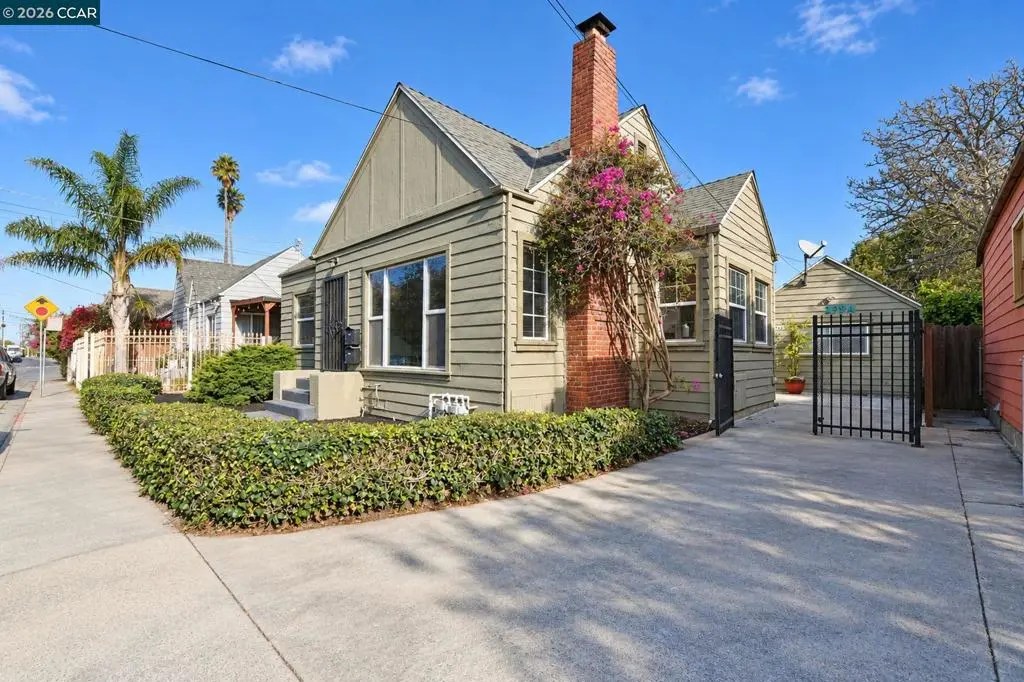 Single Family Residence for sale at 1219 Brookside Dr, San Pablo, CA featuring 4 beds and 2 baths