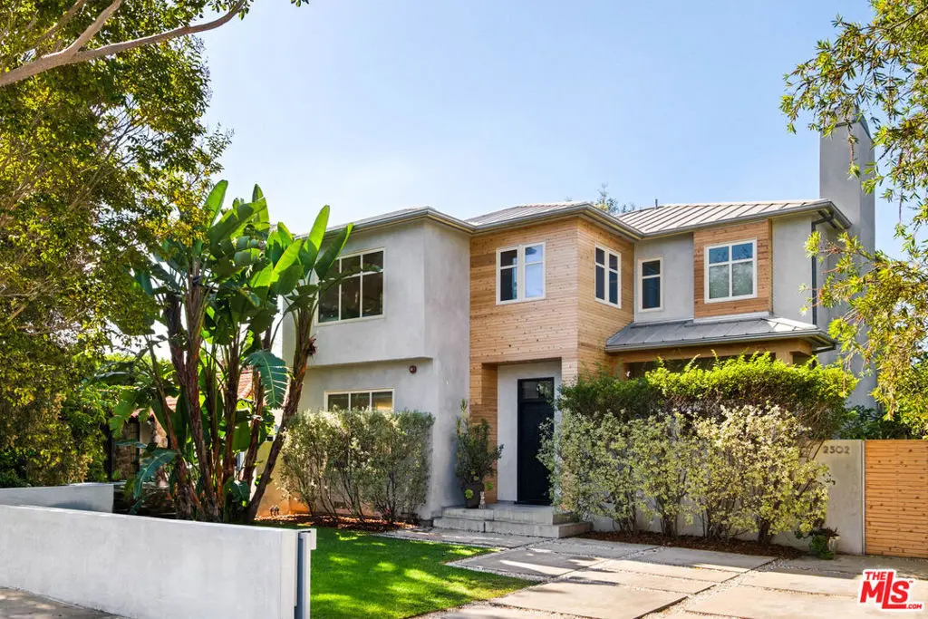 Single Family Residence for sale at 2302 27th Street, Santa Monica, Los Angeles County, CA featuring 4 beds and 4 baths