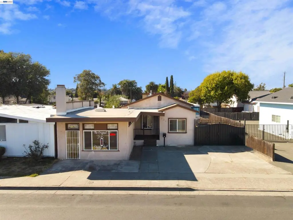 Single Family Residence for sale at 739 Tuolumne St., Vallejo, CA featuring 2 beds and 1 bath