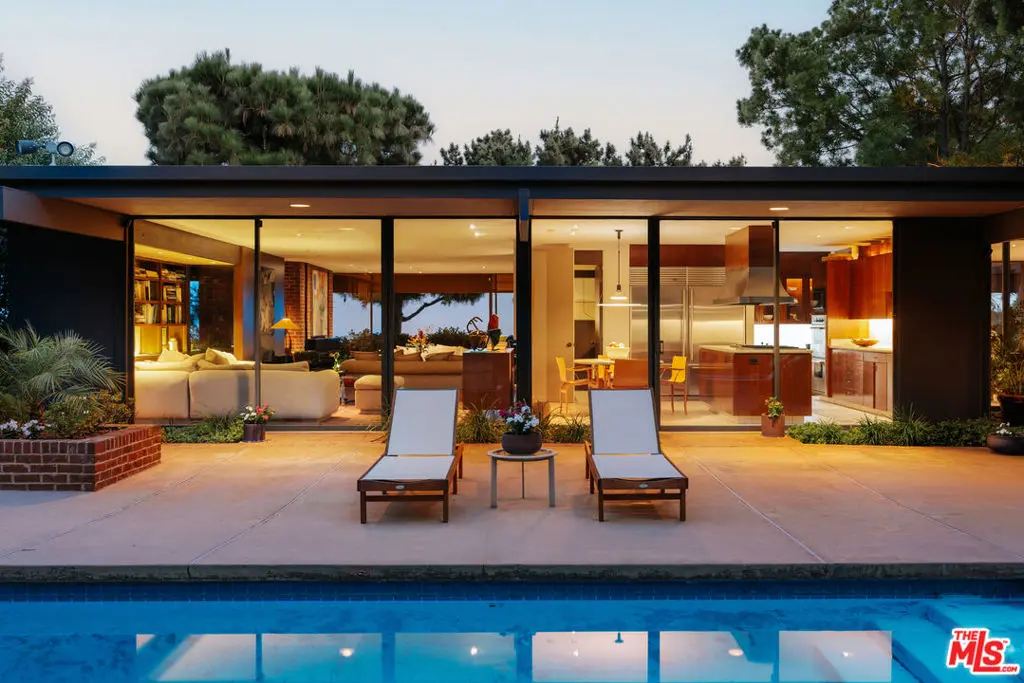 Single Family Residence for sale at 9225 Nightingale Drive, Los Angeles, CA featuring 5 beds and 5 baths