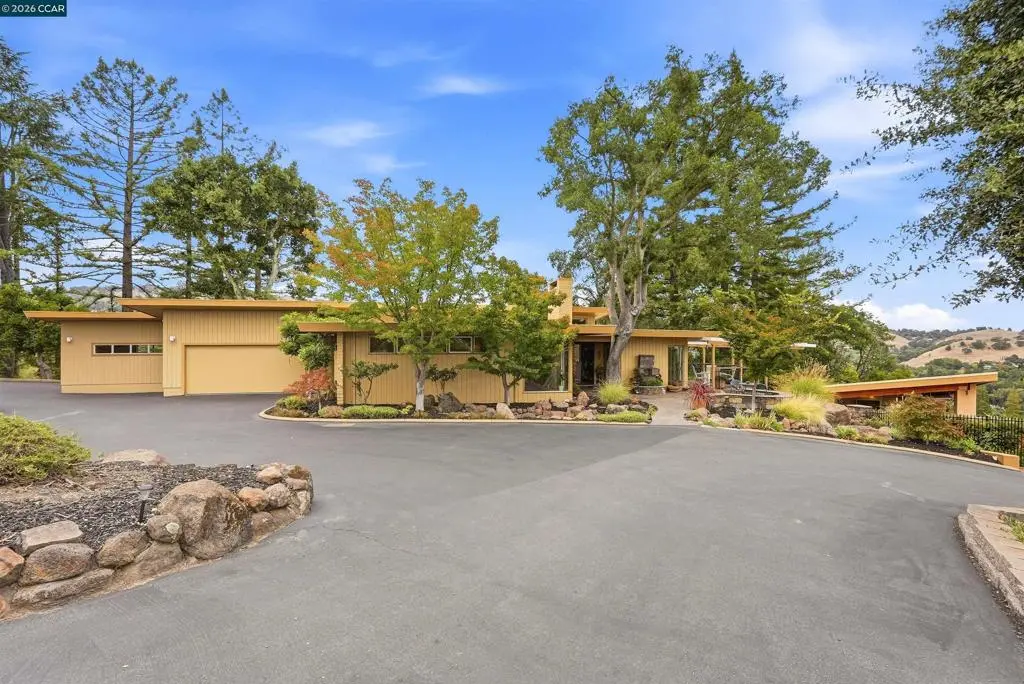 Single Family Residence for sale at 3252 Alta Ln, Lafayette, CA featuring 5 beds and 5 baths