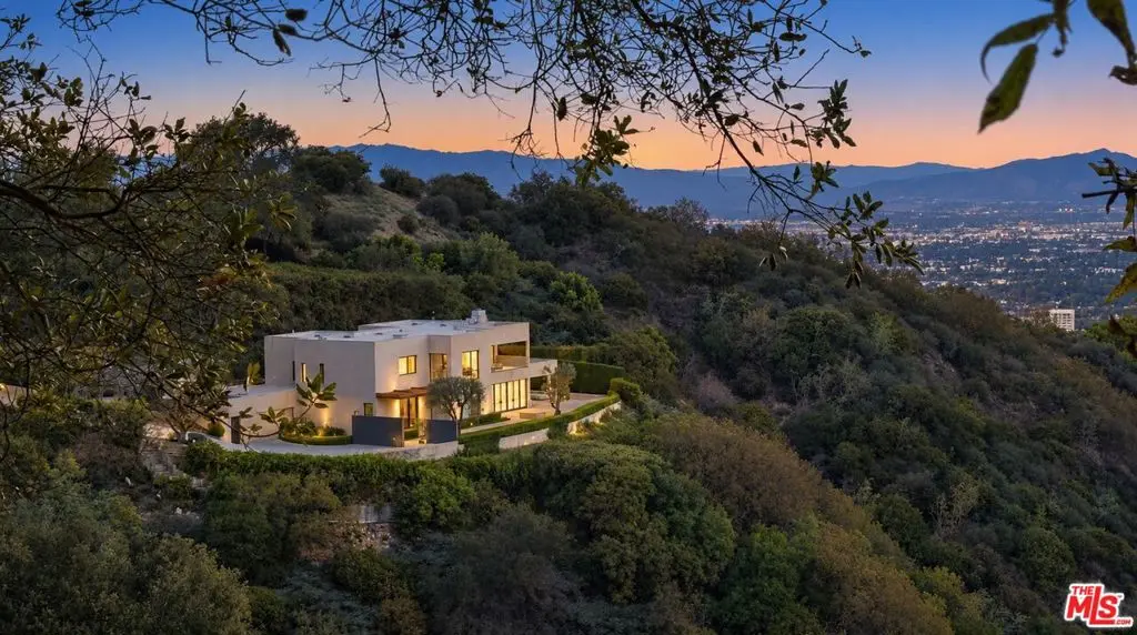 Single Family Residence for sale at 13449 Mulholland Drive, Beverly Hills, CA featuring 5 beds and 6 baths
