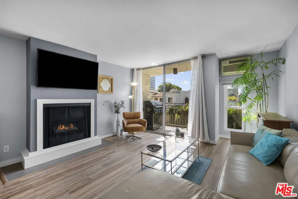 Condominium for sale at 6151 Orange Street 201, Los Angeles, CA featuring 1 bed and 2 baths