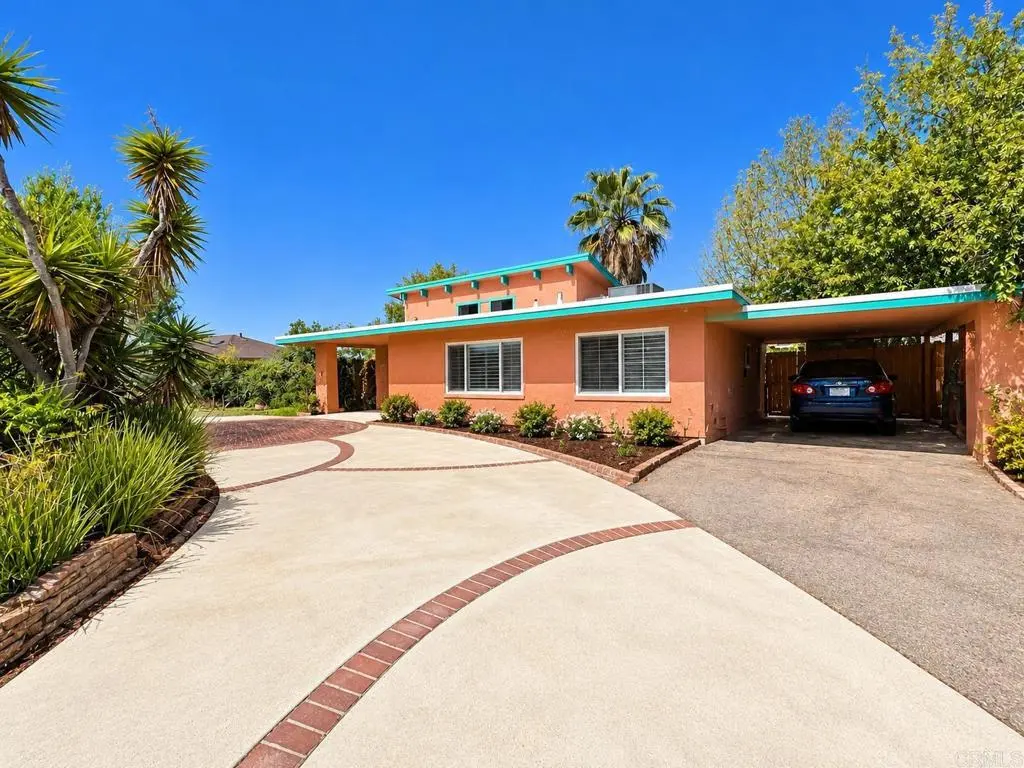 Residential Lease for rent at 2820 Highlands Boulevard, Spring Valley, San Diego County, CA featuring 2 beds and 1 bath