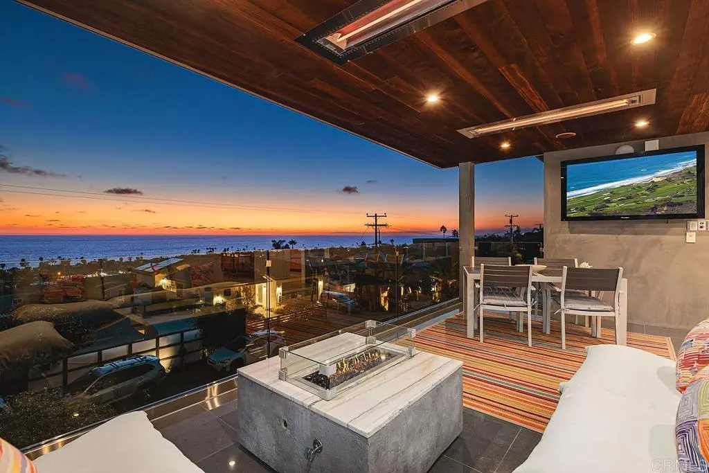 Residential Lease for rent at 2179 Cambridge Avenue, Cardiff By The Sea, San Diego County, CA featuring 3 beds and 4 baths