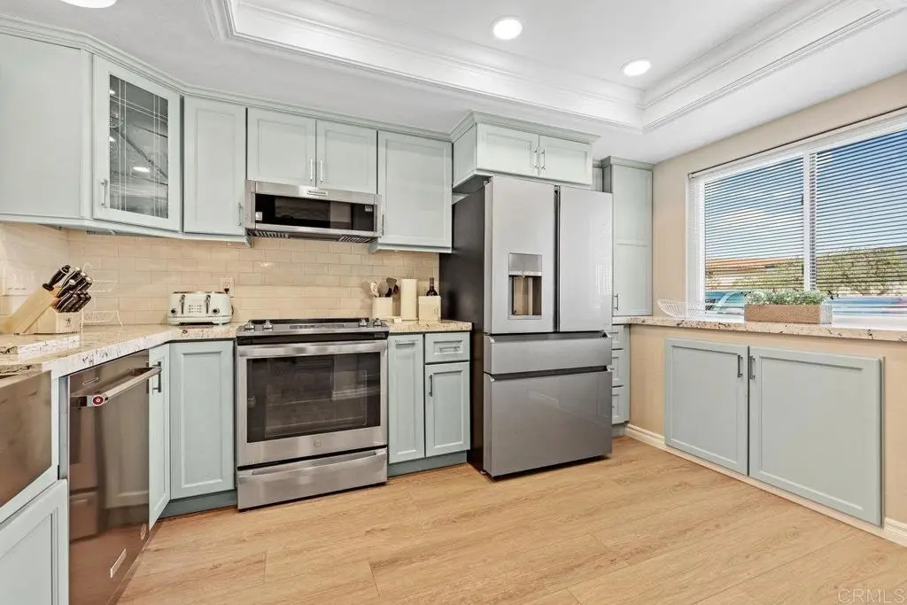 Residential Lease for rent at 2505 Navarra, Carlsbad, San Diego County, CA featuring 1 bed and 2 baths