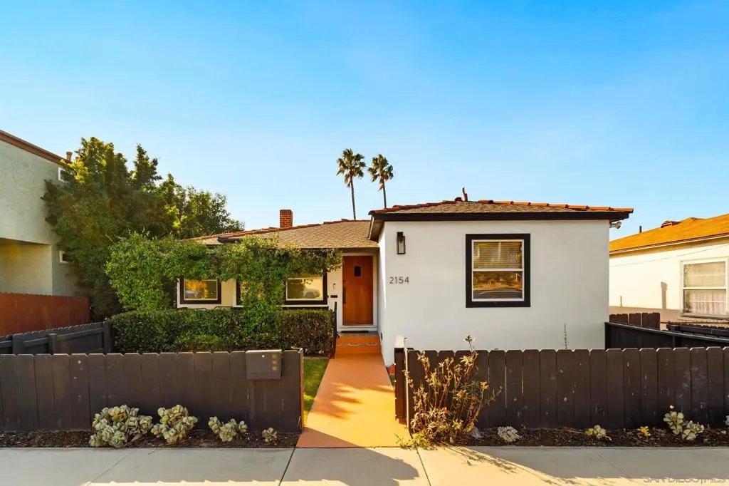 Residential Lease for rent at 2154 Union St, San Diego, San Diego County, CA featuring 2 beds and 1 bath
