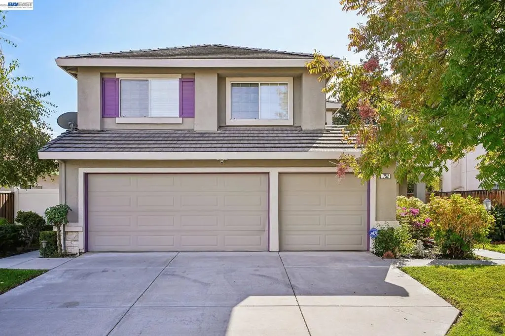 Single Family Residence for sale at 752 Longfellow St, Tracy, CA featuring 4 beds and 3 baths