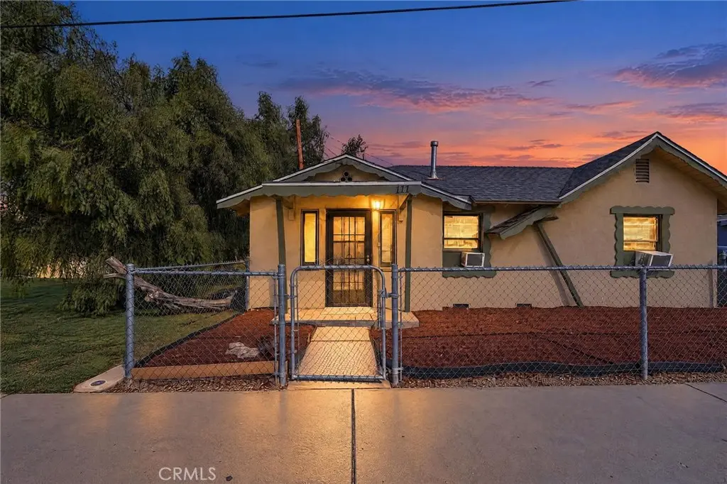 Single Family Residence for sale at 177 W Main Street, San Jacinto, CA featuring 2 beds and 1 bath
