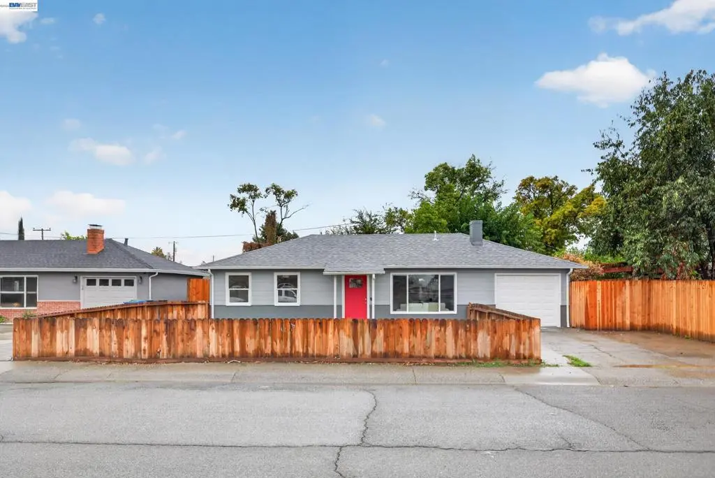 Single Family Residence for sale at 1843 Vermont, Fairfield, CA featuring 3 beds and 2 baths
