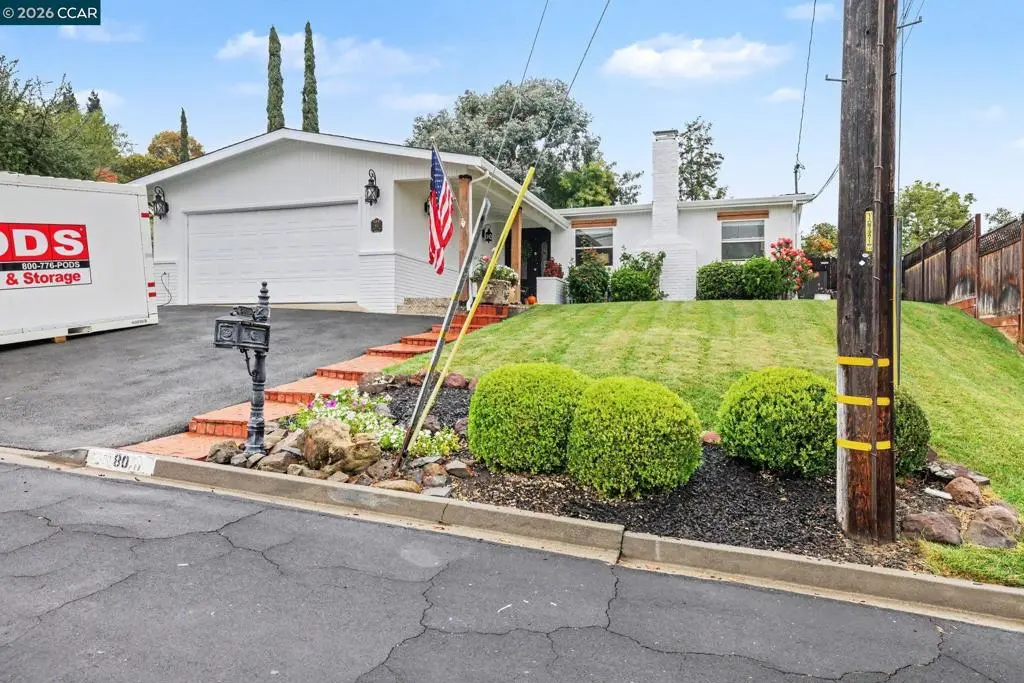 Single Family Residence for sale at 80 Gilrix Dr, Martinez, CA featuring 3 beds and 3 baths