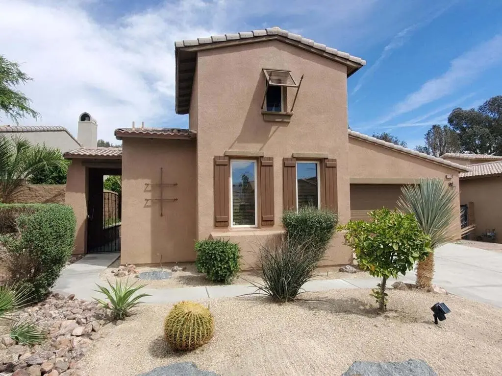 Single Family Residence for rent at 77370 New Mexico Drive, Palm Desert, CA featuring 3 beds and 3 baths
