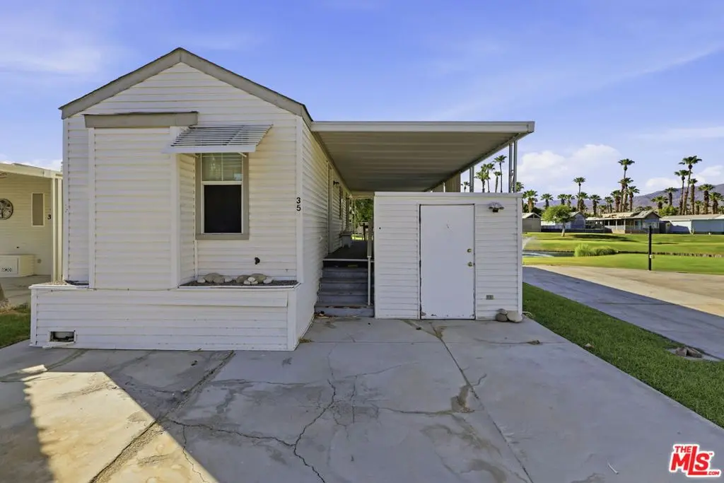 Manufactured In Park for sale at 84136 Avenue 44 359, Indio, CA featuring 1 bed and 1 bath