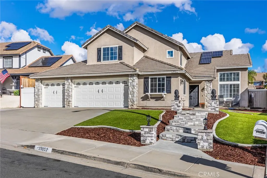 Single Family Residence for sale at 39922 Milkmaid Lane, Murrieta, CA featuring 6 beds and 3 baths