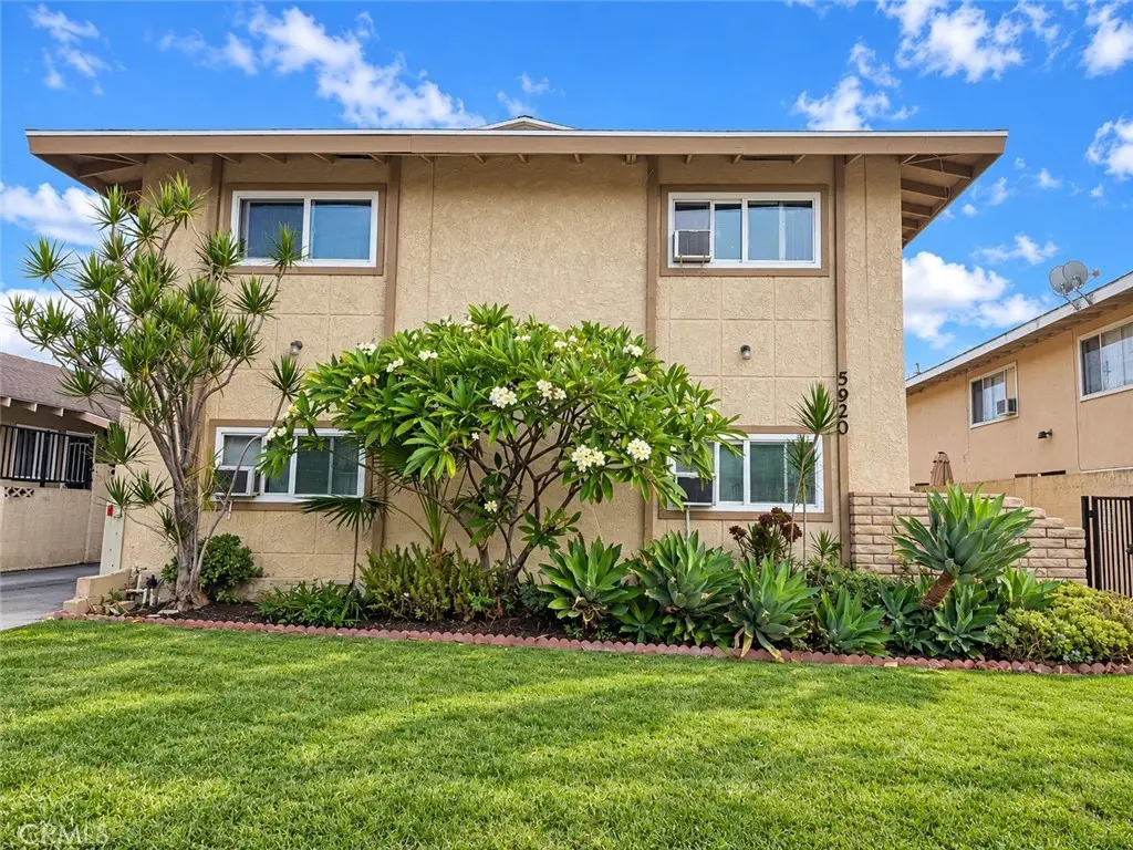 Quadruplex for rent at 5920 Rostrata 2, Buena Park, CA featuring 2 beds and 1 bath