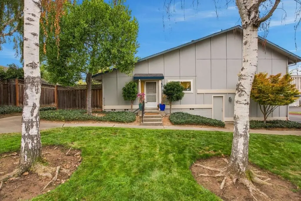 Townhouse for sale at 1396 Cherrywood Square, San Jose, CA featuring 2 beds and 2 baths