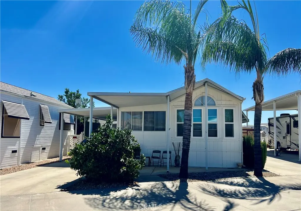 Manufactured On Land for sale at 1295 S Cawston Avenue 422, Hemet, CA featuring 1 bed and 1 bath