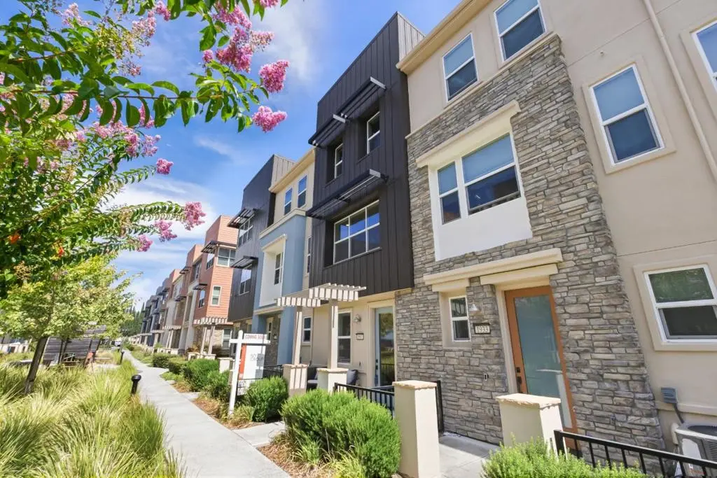 Townhouse for sale at 1937 Galileo Lane, San Jose, CA featuring 3 beds and 4 baths
