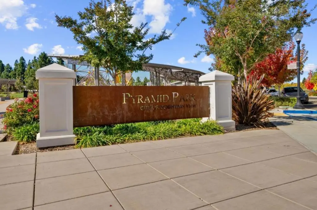 Residential Lease for rent at 101 Infinity Way, Mountain View, Santa Clara County, CA featuring 4 beds and 4 baths
