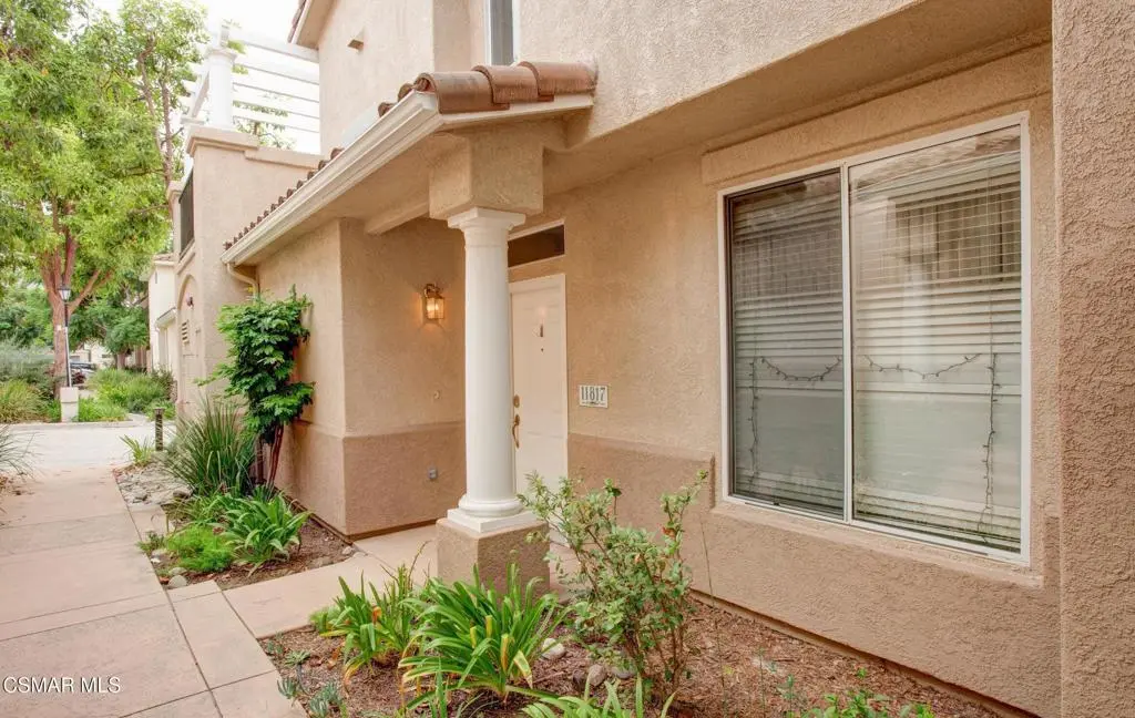 Condominium for rent at 11817 Barletta Place, Moorpark, CA featuring 2 beds and 2 baths