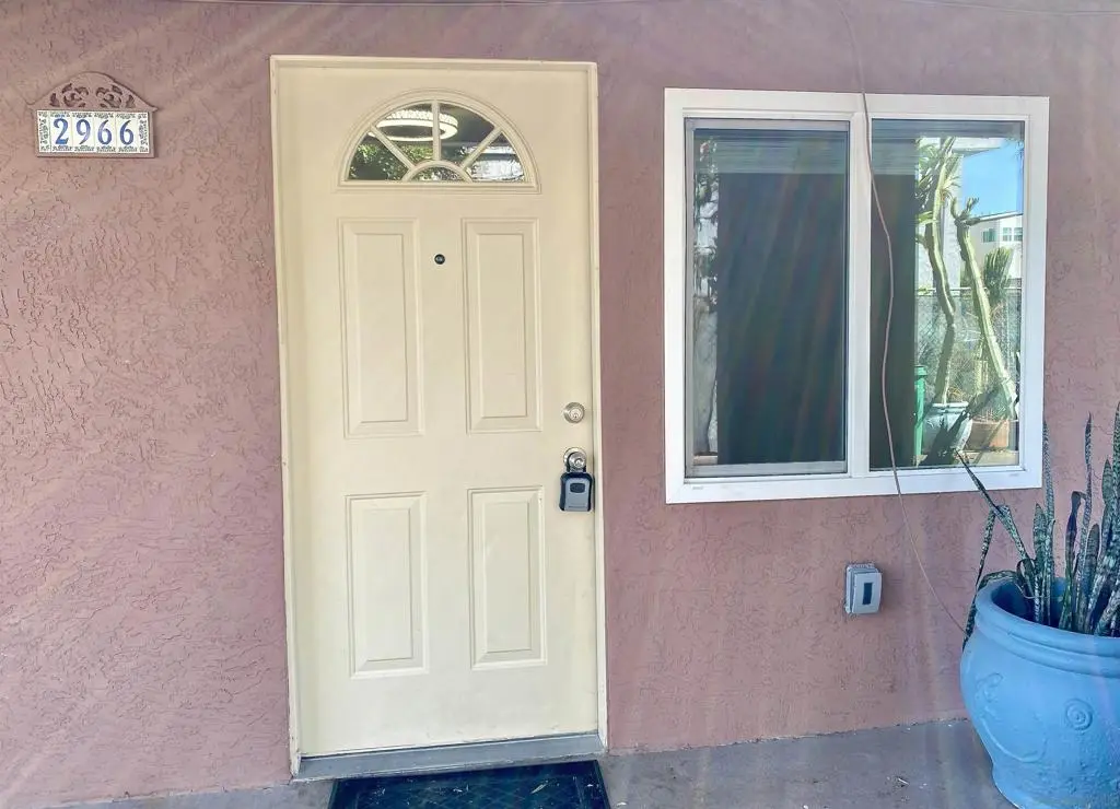 Residential Lease for rent at 2966 E St, San Diego, San Diego County, CA featuring 2 beds and 1 bath