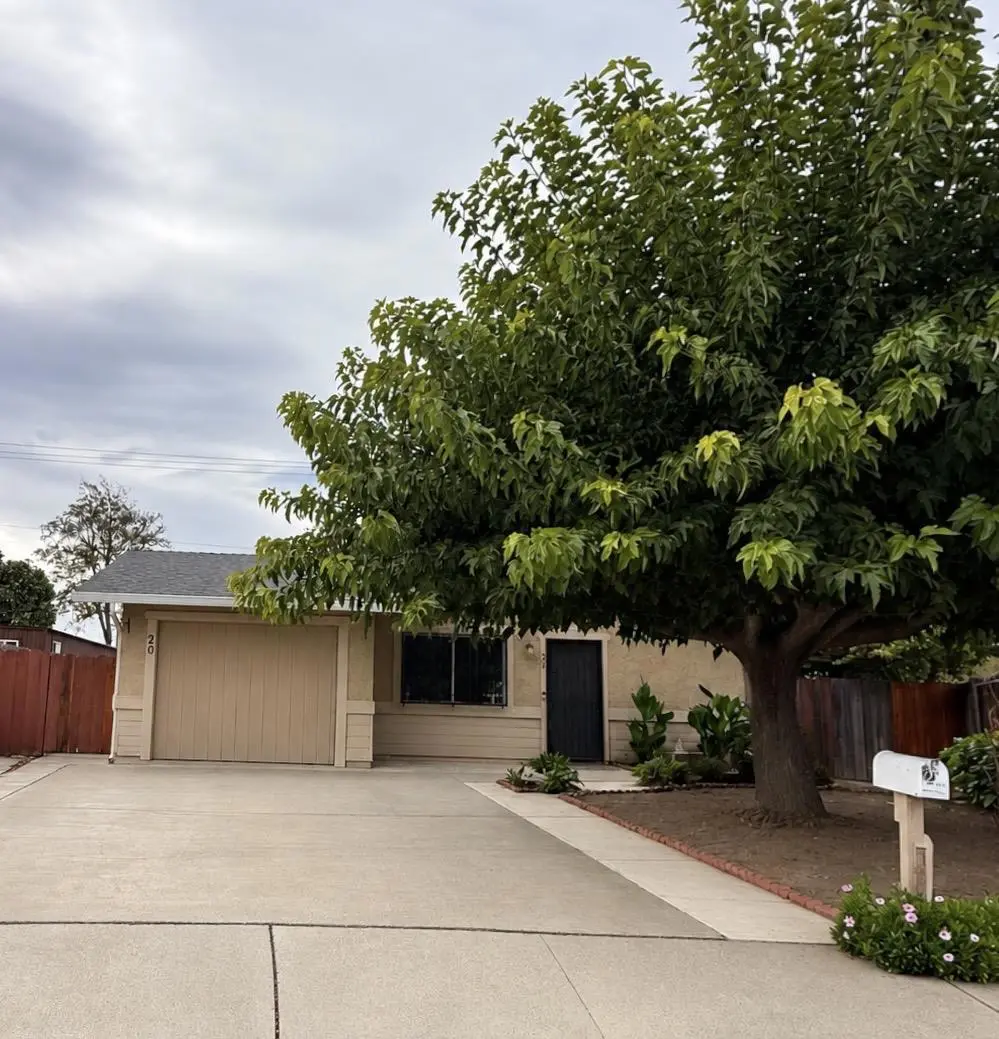 Single Family Residence for sale at 20 La Macchia Court, Hollister, CA featuring 2 beds and 1 bath