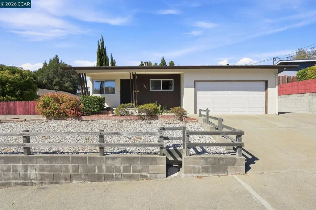 Single Family Residence for sale at 2552 Henry Ave, Pinole, CA featuring 3 beds and 1 bath