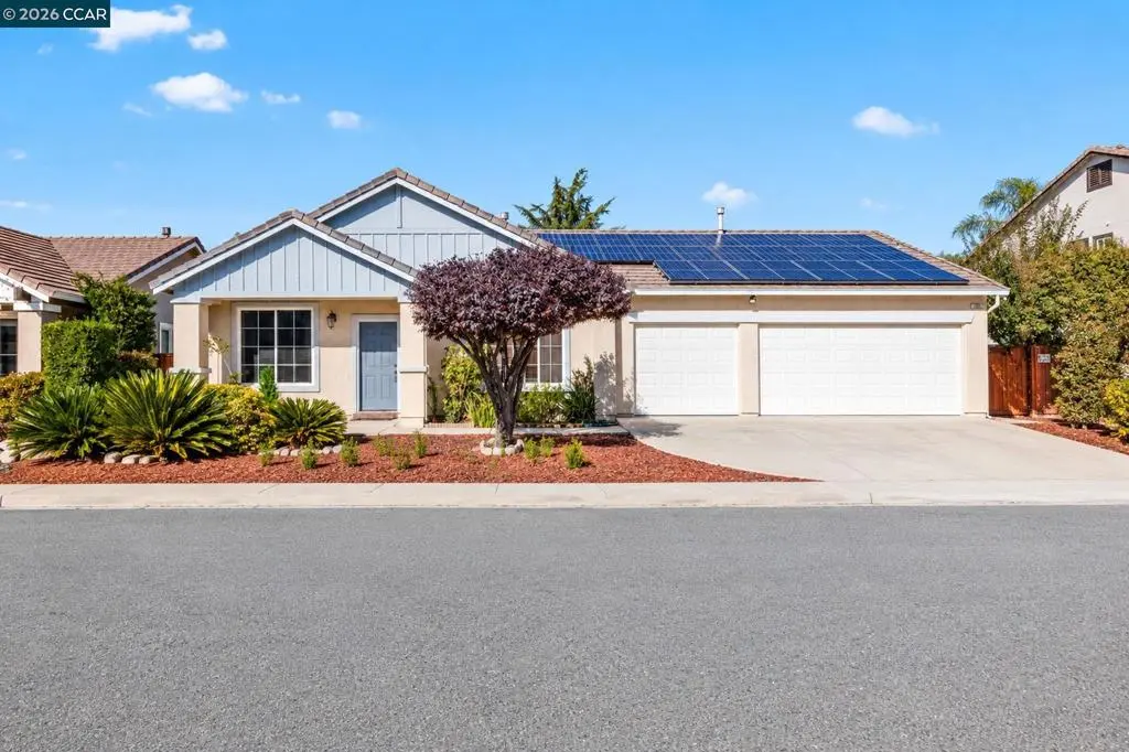 Single Family Residence for sale at 507 Silver Saddle Dr., Pittsburg, CA featuring 4 beds and 2 baths