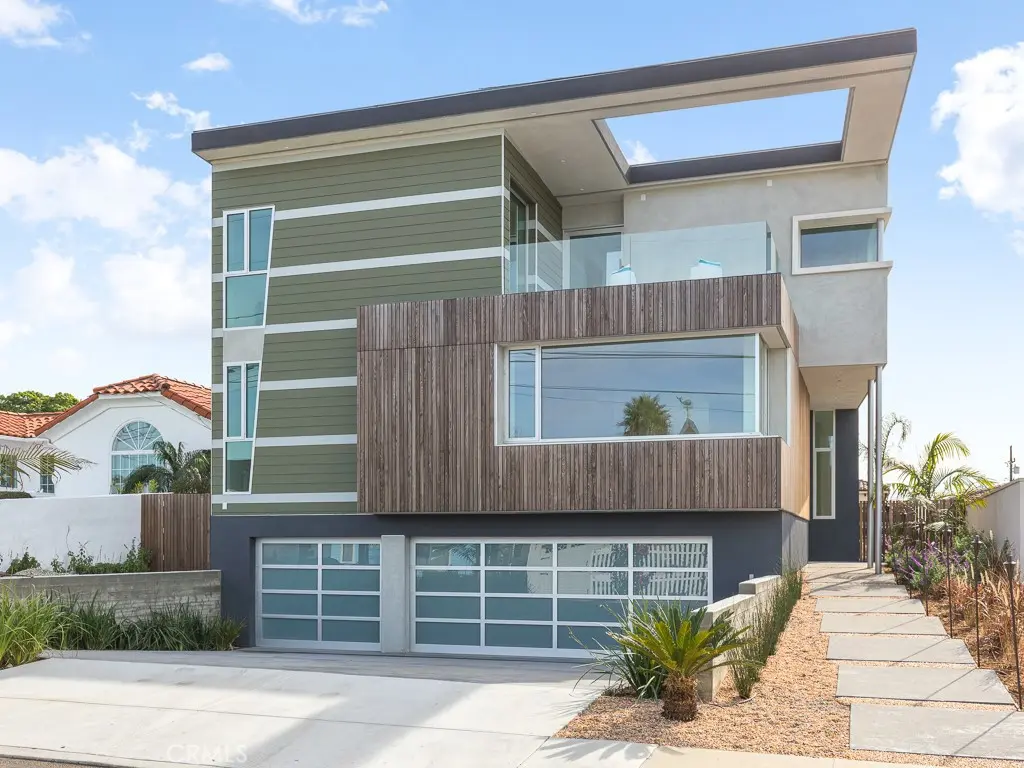 Residential for sale at 650 W Maple Avenue, El Segundo, Los Angeles County, CA featuring 5 beds and 6 baths