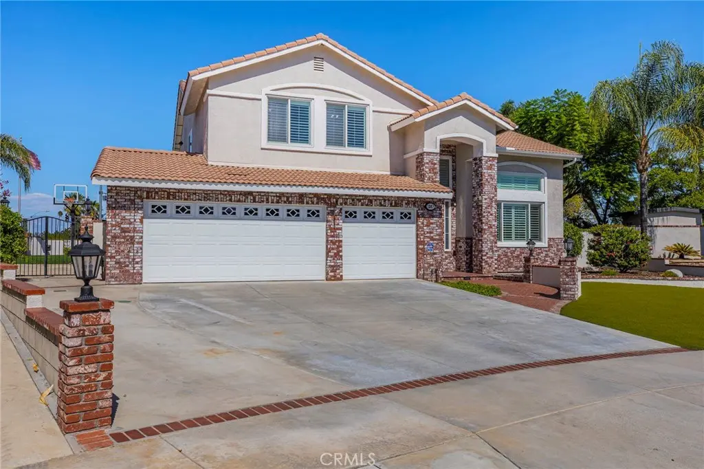 Single Family Residence for sale at 1307 Birdsong, Corona, CA featuring 5 beds and 3 baths