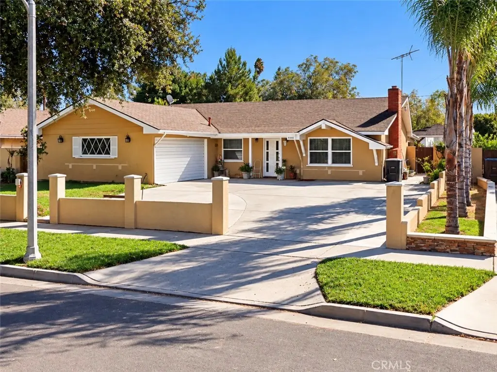 Single Family Residence for rent at 9430 Hawthorne Avenue, Riverside, CA featuring 3 beds and 2 baths
