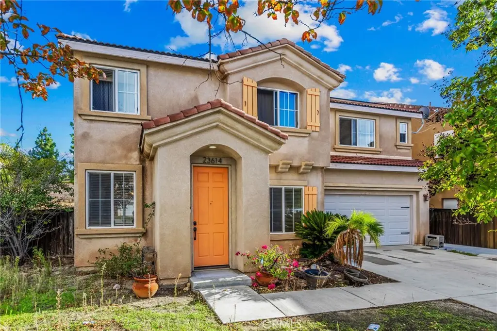 Single Family Residence for sale at 23614 Valley Oak, Murrieta, CA featuring 5 beds and 3 baths