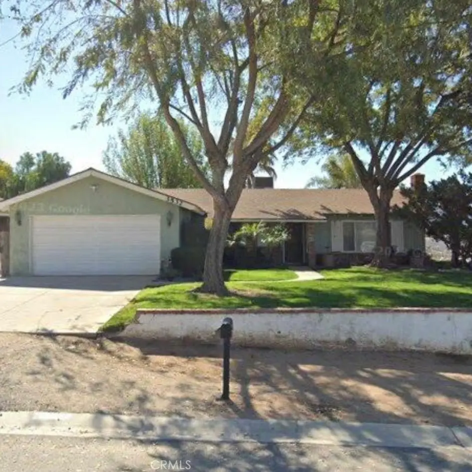Single Family Residence for rent at 3532 Bluff Street, Norco, CA featuring 3 beds and 2 baths