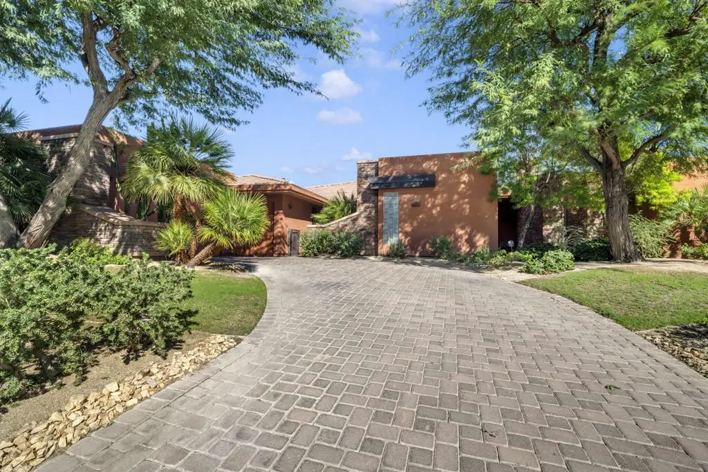 Single Family Residence for rent at 50160 Camino Privado, La Quinta, CA featuring 3 beds and 3 baths