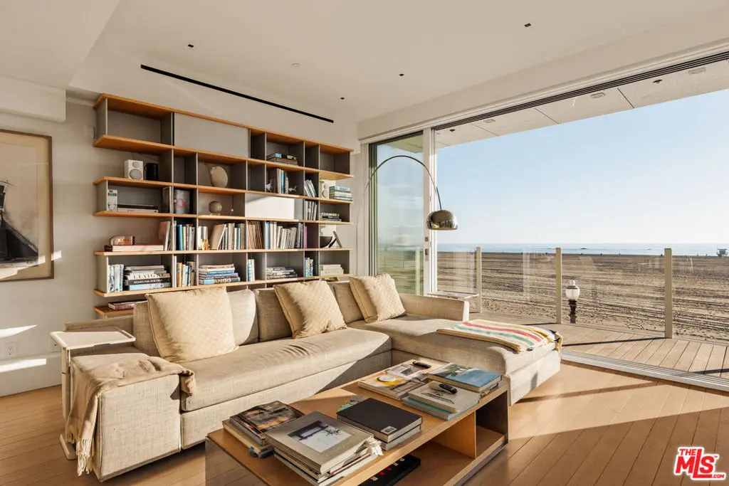Single Family Residence for rent at 1267 Palisades Beach Road, Santa Monica, CA featuring 3 beds and 3 baths