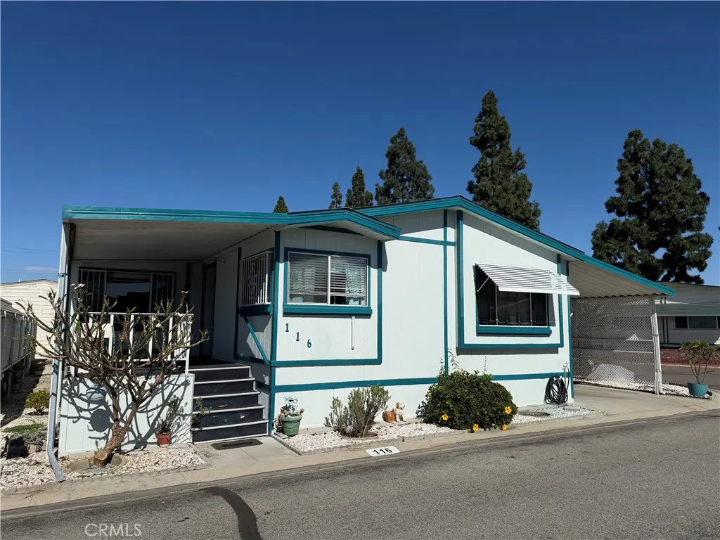 Manufactured In Park for sale at 8509 Beverly, Pico Rivera, Los Angeles County, CA featuring 2 beds and 2 baths