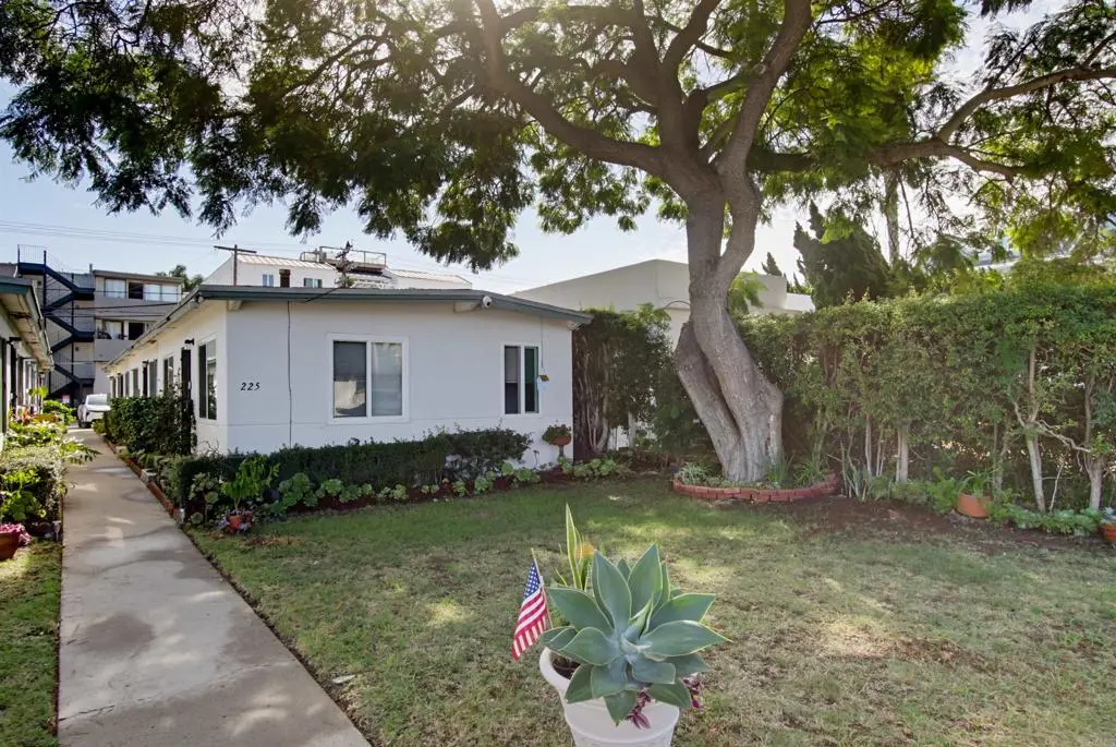 Quadruplex for sale at 225 D Avenue, Coronado, CA