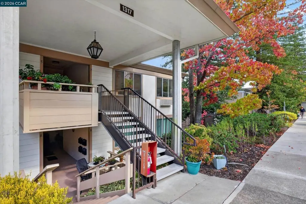 Condominium for sale at 1317 Ptarmigan Dr 7, Walnut Creek, CA featuring 2 beds and 2 baths