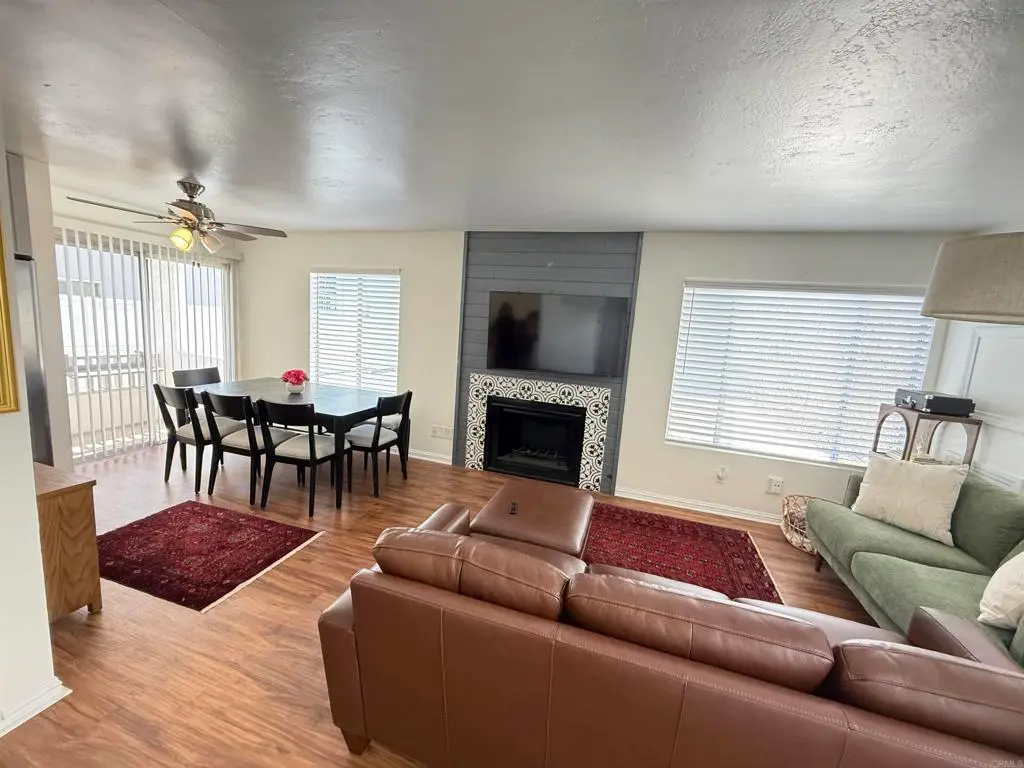Residential Lease for rent at 4318 53Rd Street 1, San Diego, San Diego County, CA featuring 2 beds and 2 baths